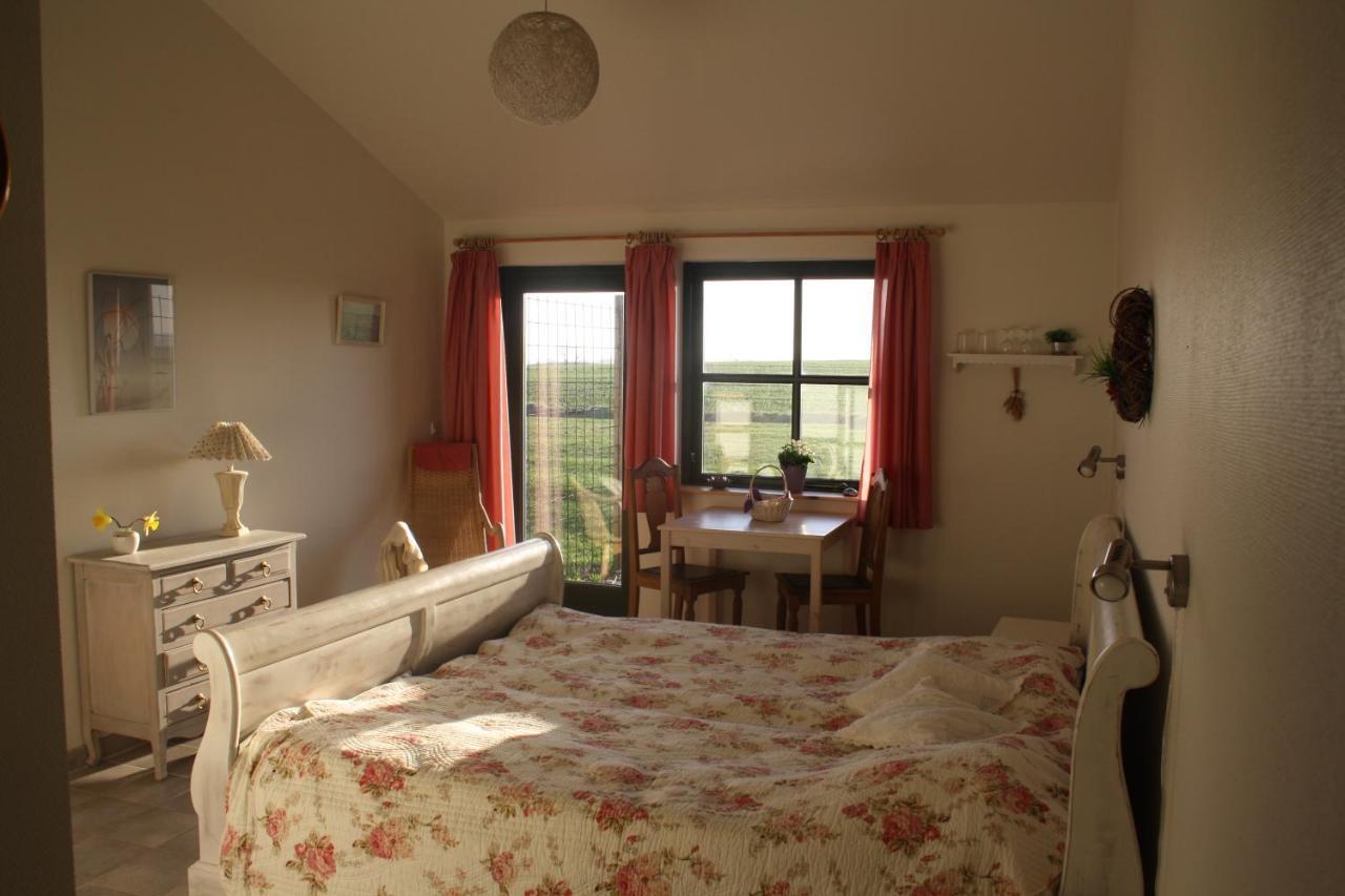Bakkelund Bed & Breakfast Borre Oda fotoğraf